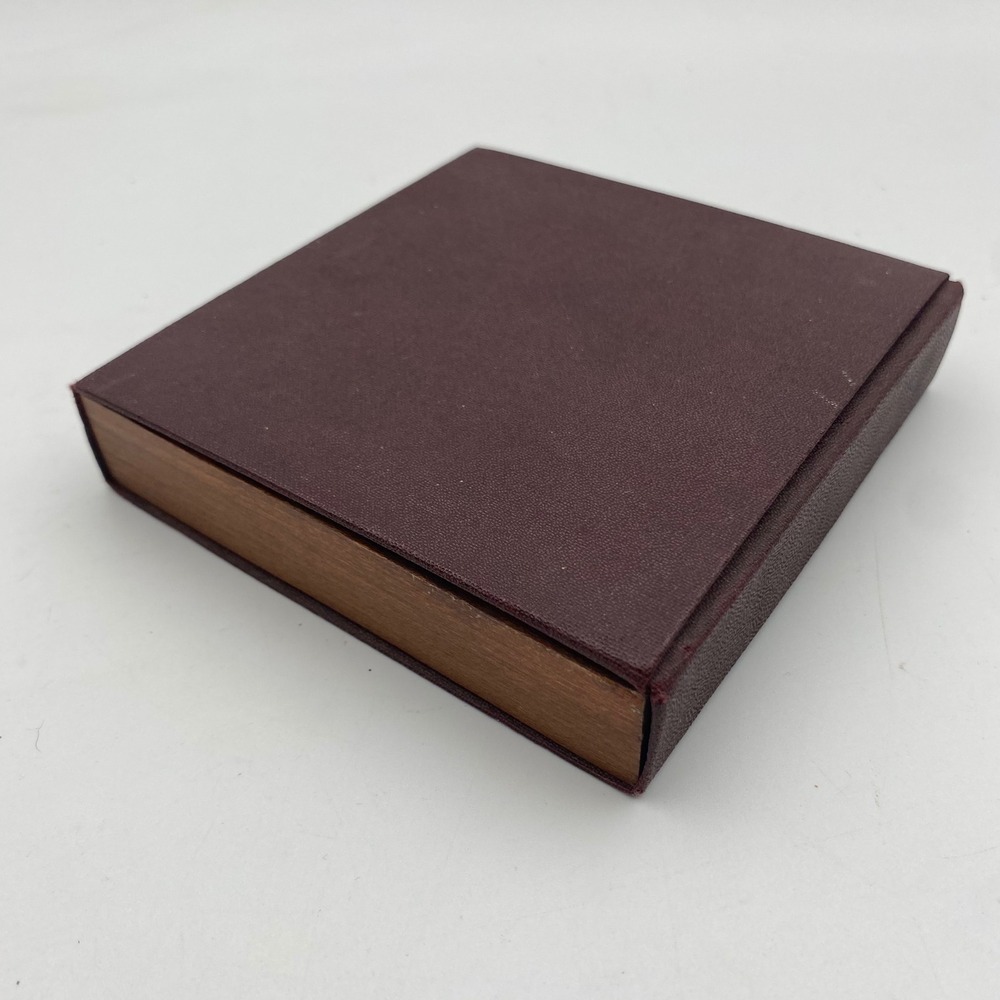 Vintage Drueke Travel Peg Chess Set Wood Board Burgundy Book Case Mid Century